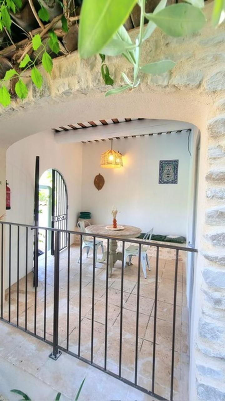 Villa Oasis En Provence Luberon Pierrevert Kültér fotó